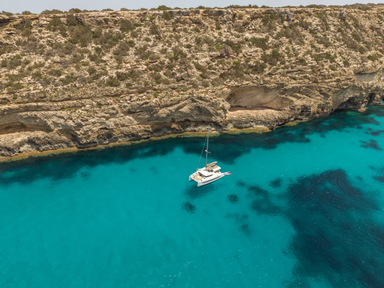 Bali Bali 4.4 in Ibiza Town on SamBoat