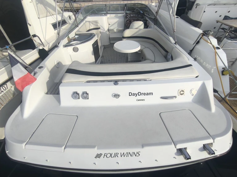 Motorboat for rent Cannes at the best price
