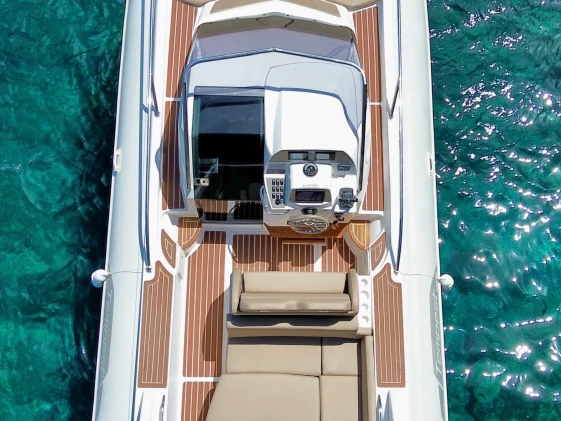 Yacht charter Hyères cheap Capelli 1000 WA