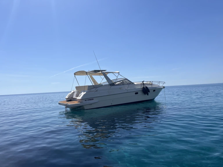 Rent a Fiart Fiart 32 Genius Bastia