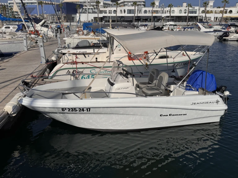 Rent a Jeanneau Cap Camarat 4.7 CC Style Alicante