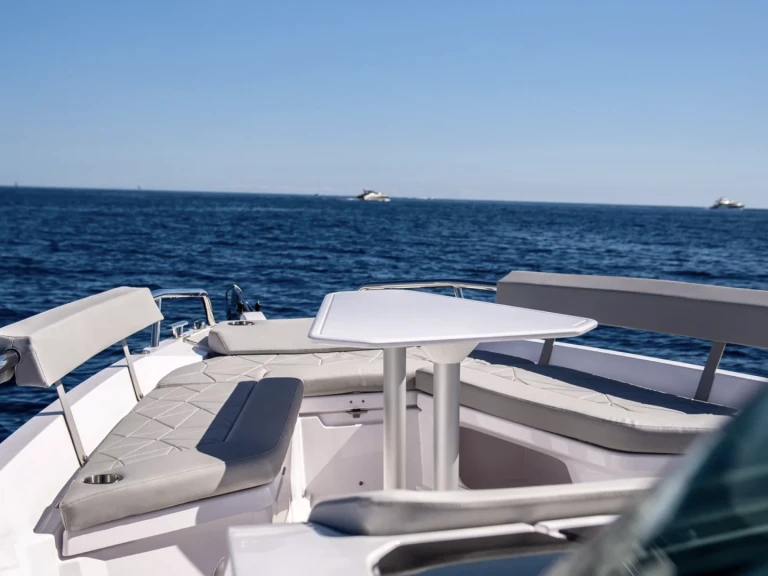 Motorboat rental in Monaco - Axopar 28 T-Top
