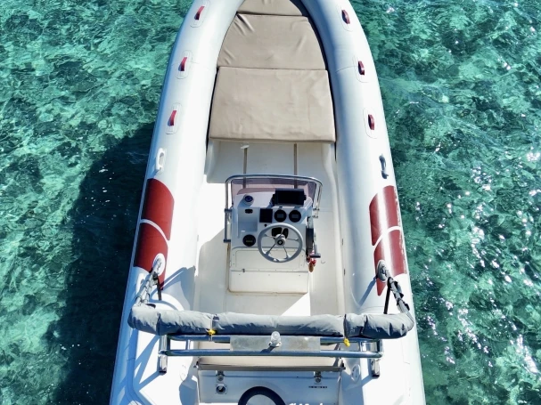Mariner Mariner 620 charter bareboat or captained in  Hyères