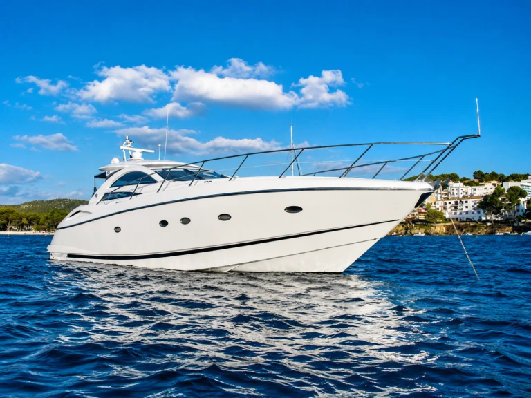 Luxury Yacht rental with or without captain Sunseeker Marina de Dénia