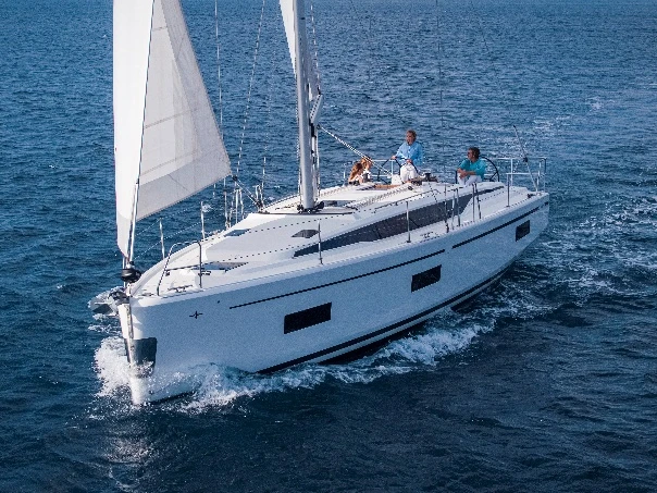 Bavaria Bavaria C42 in Nydri on SamBoat
