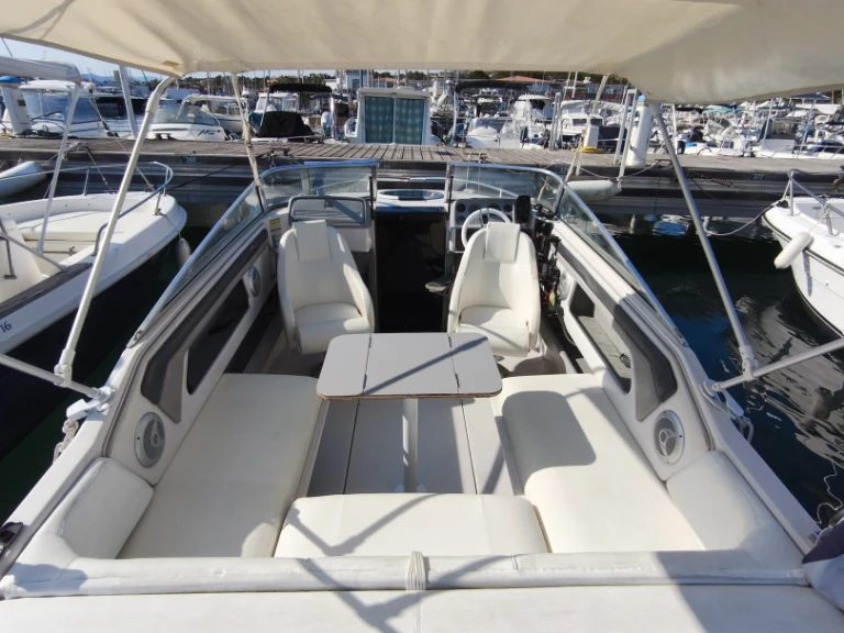 Motorboat for rent Saint-Raphaël at the best price