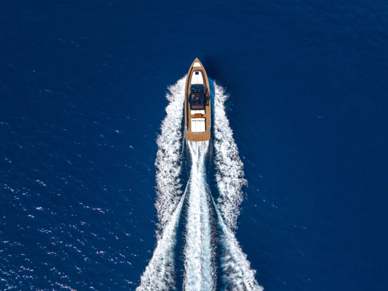 Yacht charter Saint-Raphaël cheap Pardo 43