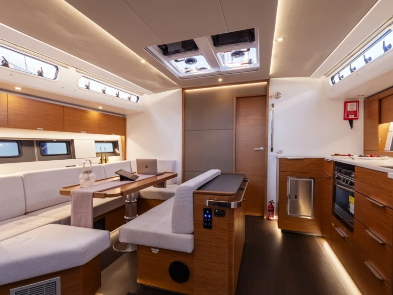 Rent a Hanse Hanse 510 Gouvia