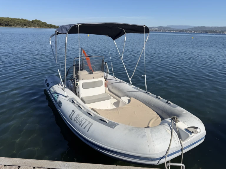 RIB for rent Six-Fours-les-Plages at the best price