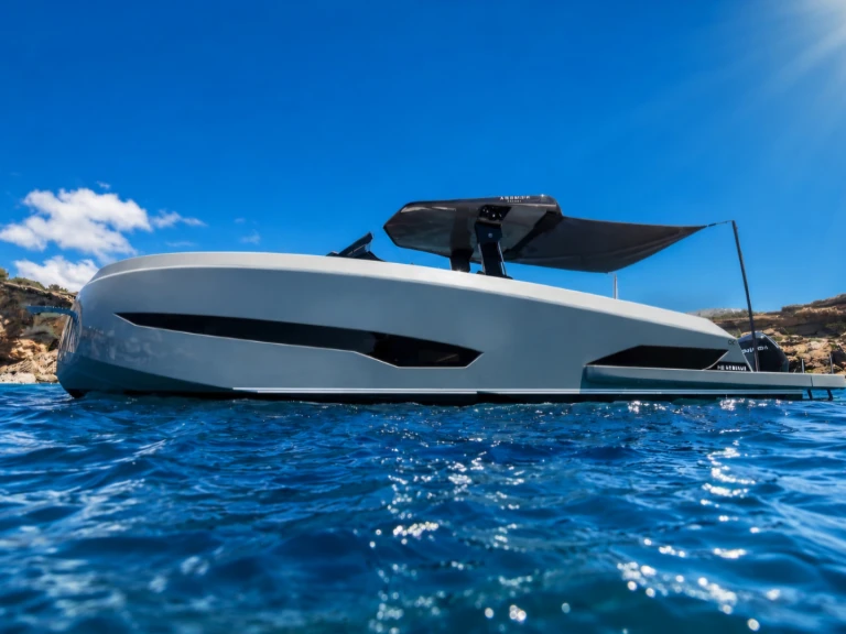 Motorboat for rent Mykonos Port at the best price