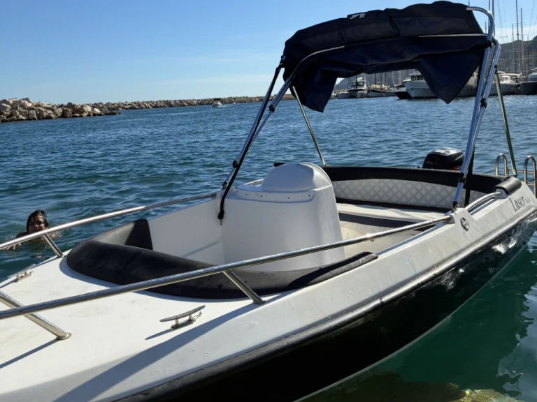 Boat rental Kruger Stella Kruger in Marseille on Samboat