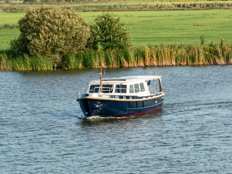 Motorboat rental in Akkrum - Brandaris Barkas 1100