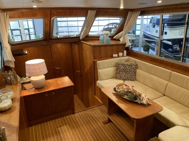 Motorboat rental in Akkrum -  Succes 106 AC
