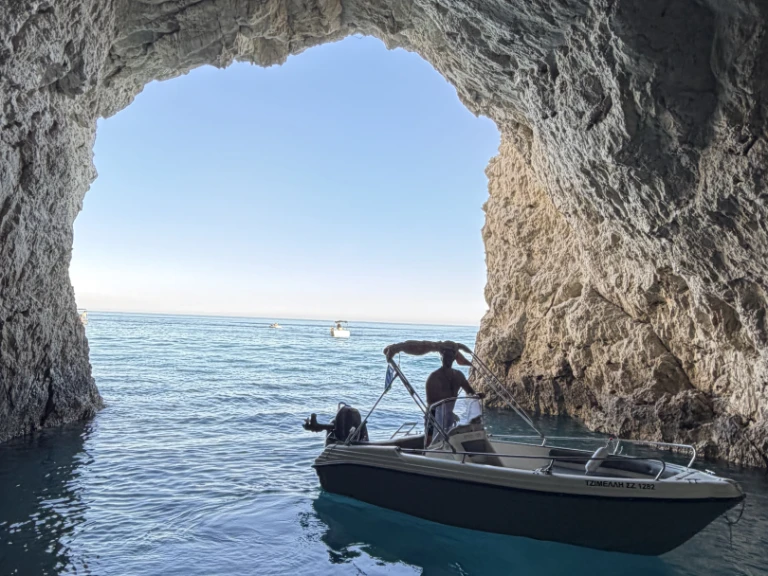 Bareboat Rental Motorboat Poseidon with a boat licence
