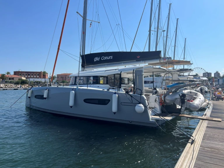 Rent a Excess Excess 13 - 3 + 1 cab. Olbia