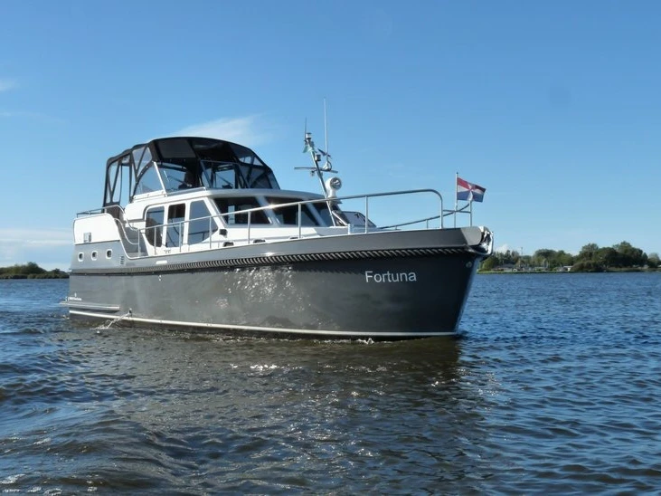 Boat rental Gruno Gruno 41 Excellent in Akkrum on Samboat