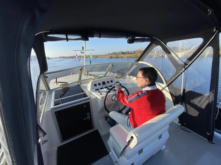 Boat rental  Succes 106 AC in Akkrum on Samboat
