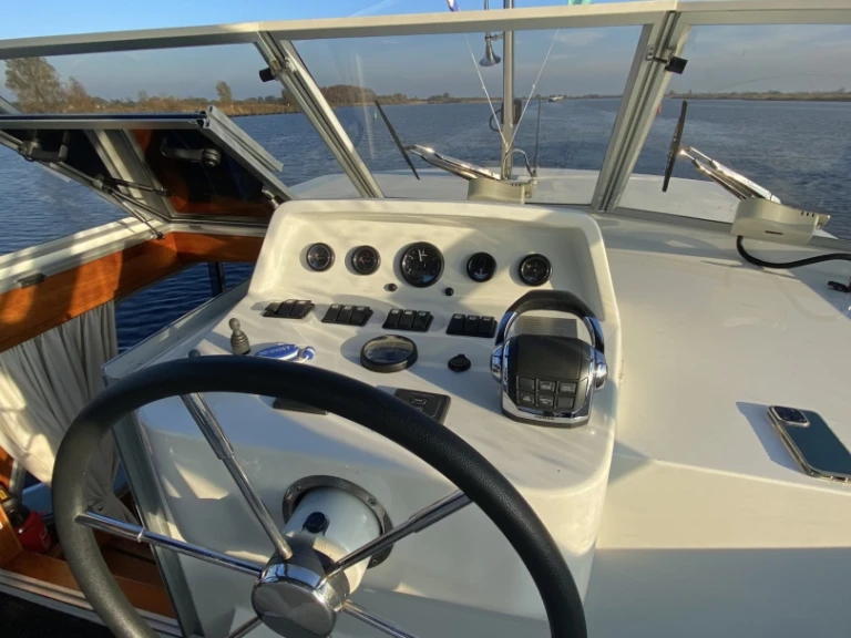  Succes 106 AC charter bareboat or captained in  Akkrum