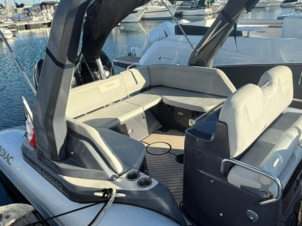 RIB rental with or without captain Zodiac Saint-Raphaël