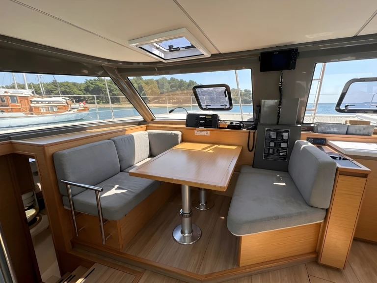 Rent a Nautitech Nautitech 40 Open  Pula