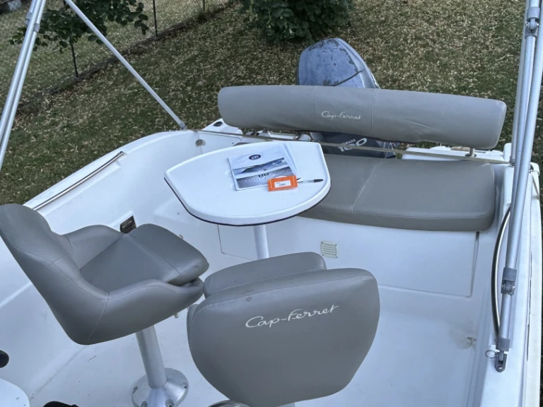 Motorboat rental with or without captain B2 Marine Le Cap d'Agde