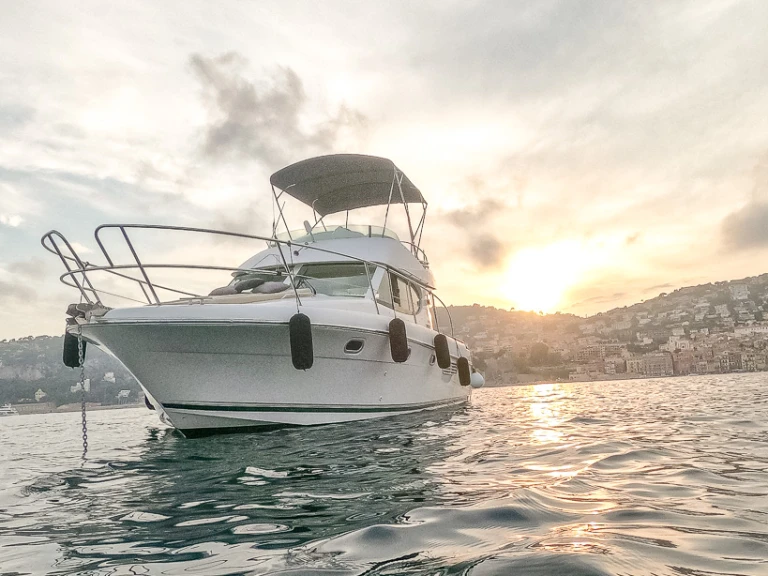 Rent a Jeanneau Prestige 32 Fly Nice