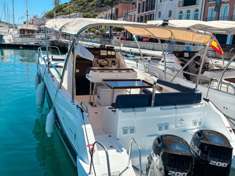 Rent a Jeanneau Cap Camarat 9.0 CC Mahón