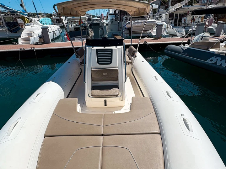 RIB rental in Mahón - Bwa Sport 26 GTO