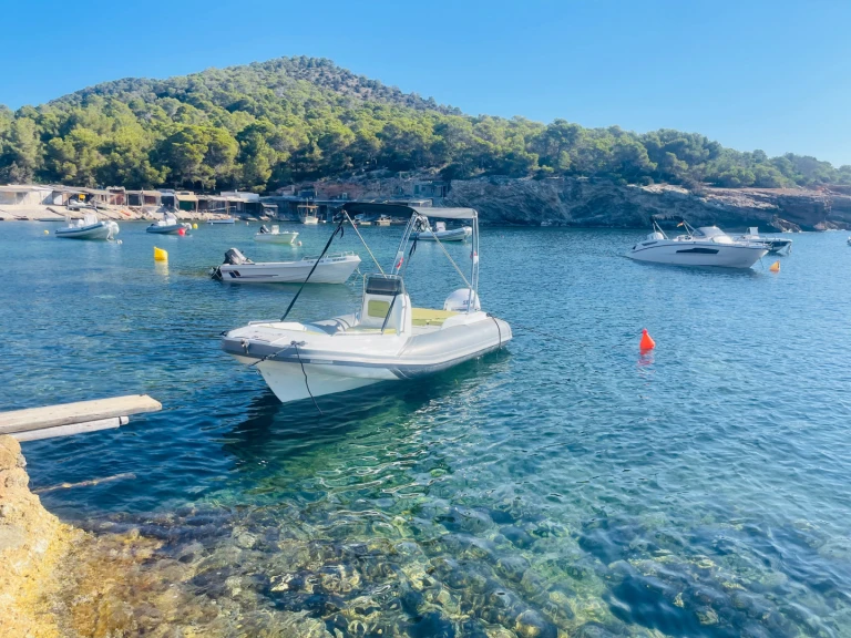 Yacht charter Es Jondal cheap Zar 47
