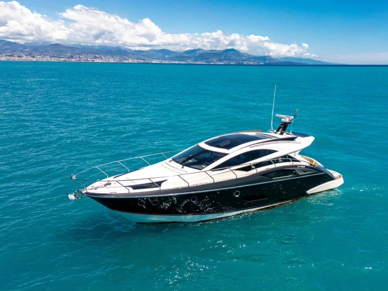 Luxury Yacht rental with or without captain Marquis Saint-Tropez