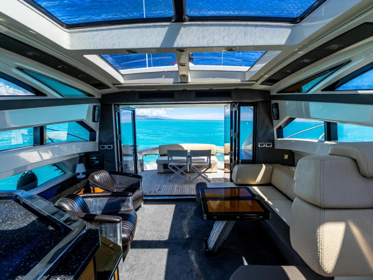 Luxury Yacht for rent Saint-Tropez at the best price