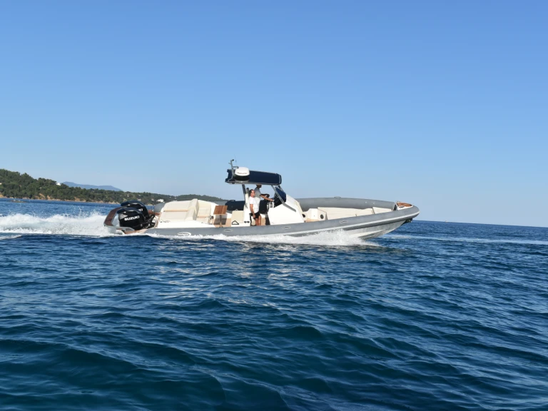 Boat rental Seafighter Shadow 36 in Skiathos on Samboat