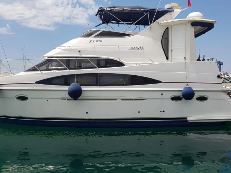 Luxury Yacht for rent Altınkum at the best price