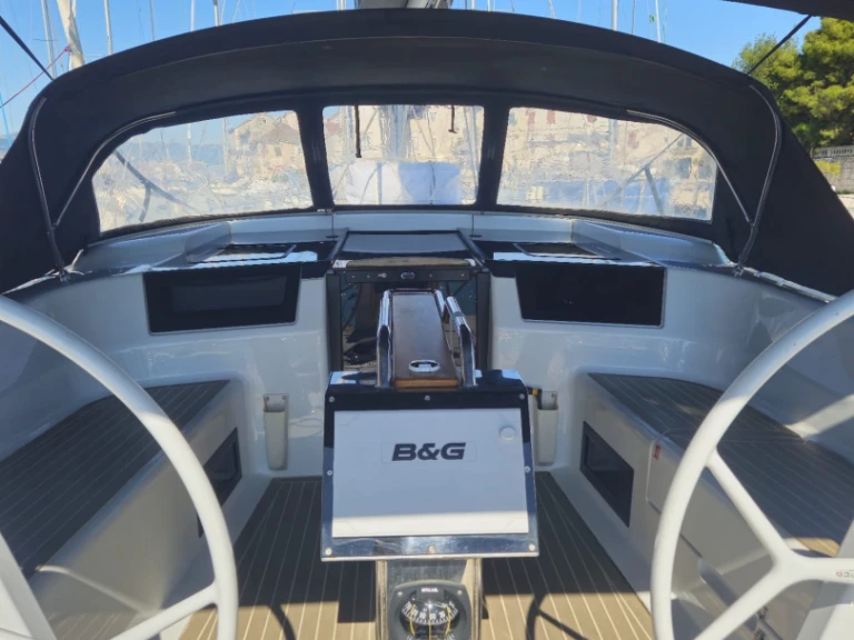Boat rental Hanse Hanse 418 in Trogir on Samboat