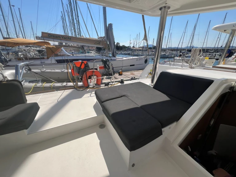 Rent a Lagoon Lagoon 52 F Olbia