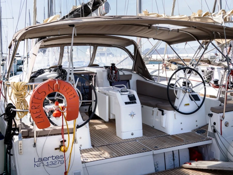Bareboat Rental Sailboat Jeanneau with a boat licence