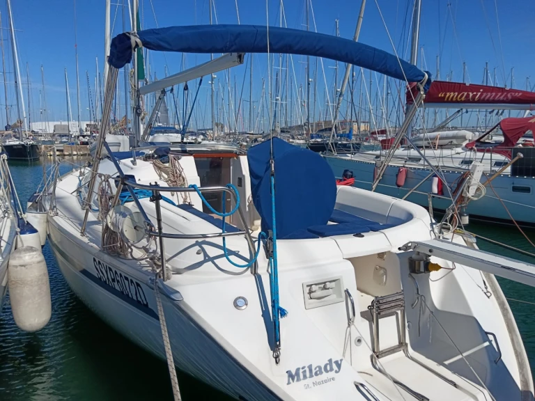 Sailboat for rent Genova at the best price