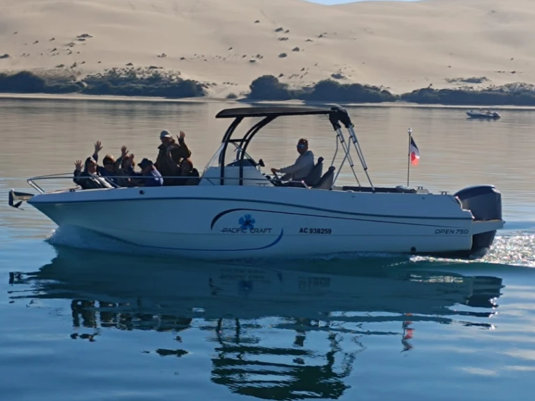 Pacific Craft Pacific Craft 750 Open in Arcachon on SamBoat