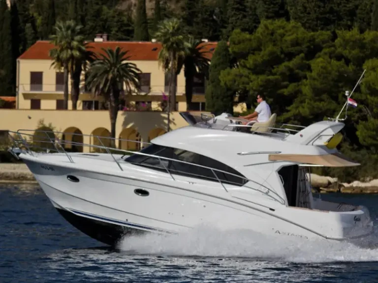 Yacht charter Novalja cheap Antares 36