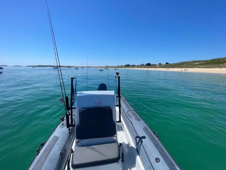 Boat rental Zodiac Pro 7 in Baden on Samboat