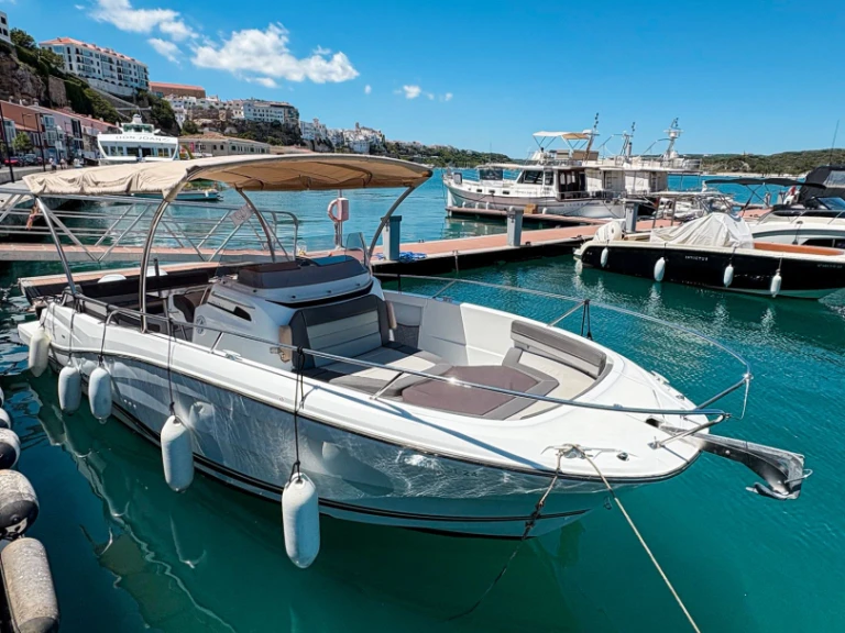 Motorboat rental in Mahón - Jeanneau Cap Camarat 9.0 CC