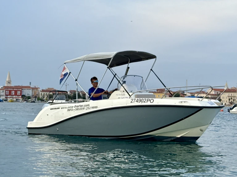 Motorboat for rent Poreč at the best price