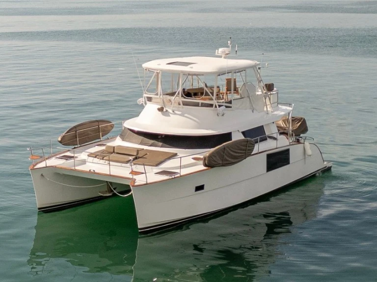 Motorboat rental with or without captain Fountaine Pajot Panama City Beach