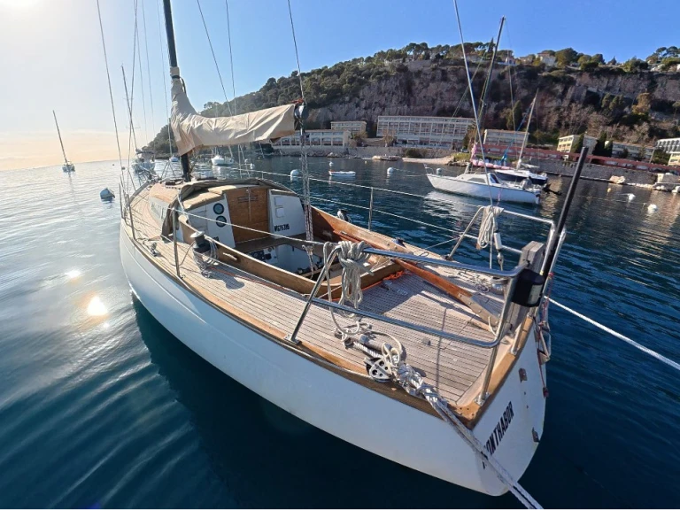 Yacht charter Saint-Laurent-du-Var cheap OPUS 34