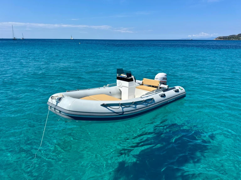 Yacht charter Villasimius cheap RH460