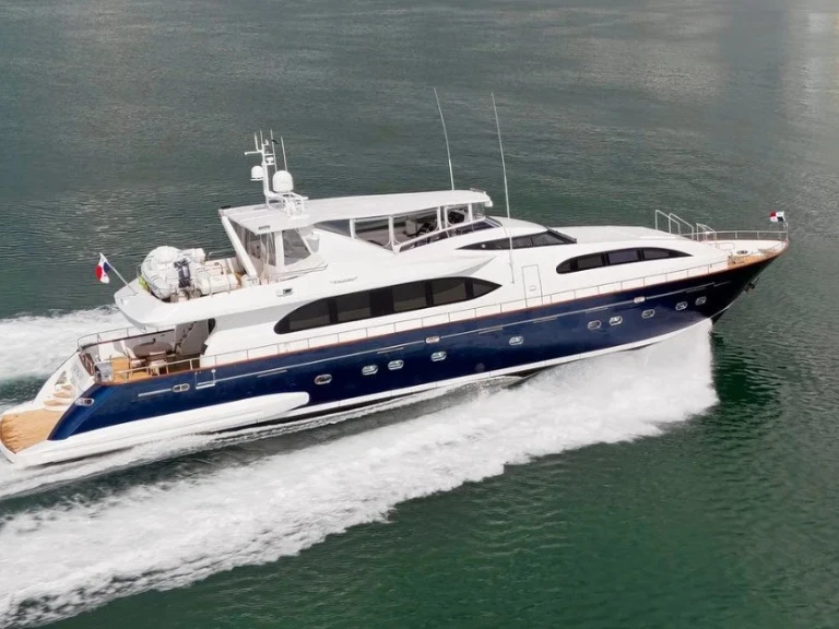 Luxury Yacht rental with or without captain Falcon Panama City Beach