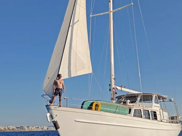 Sailboat for rent Xemxija at the best price