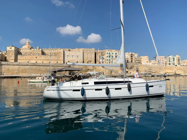 Sailboat for rent Kalkara at the best price