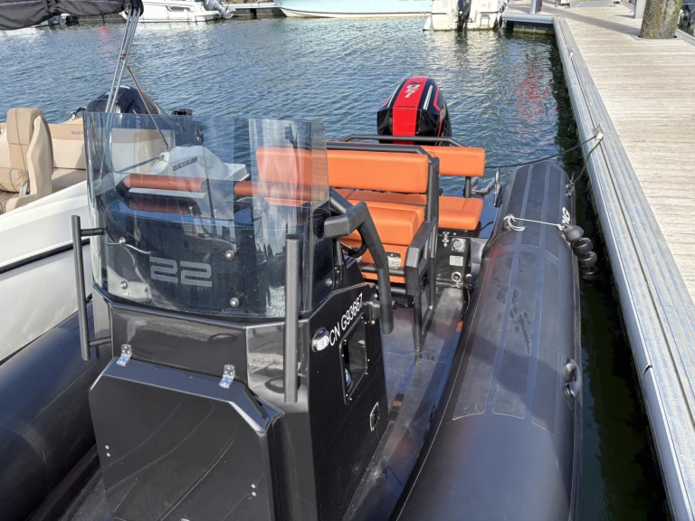 Yacht charter Ouistreham cheap Navigator 22