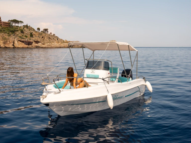 blumax 19 pro Blumax 19 Pro charter bareboat or captained in  Taormina